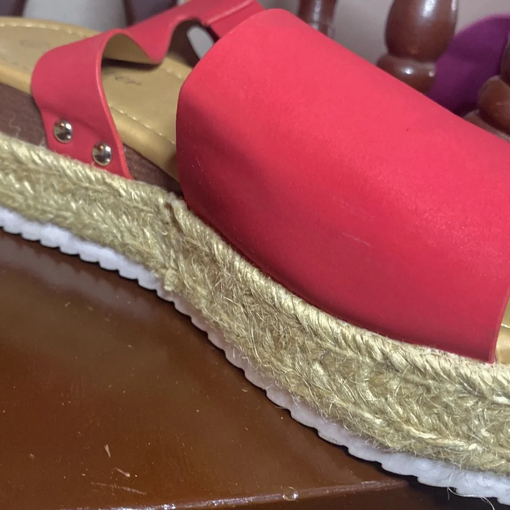 Red Strap Forever Sandals - Picture 11 of 11